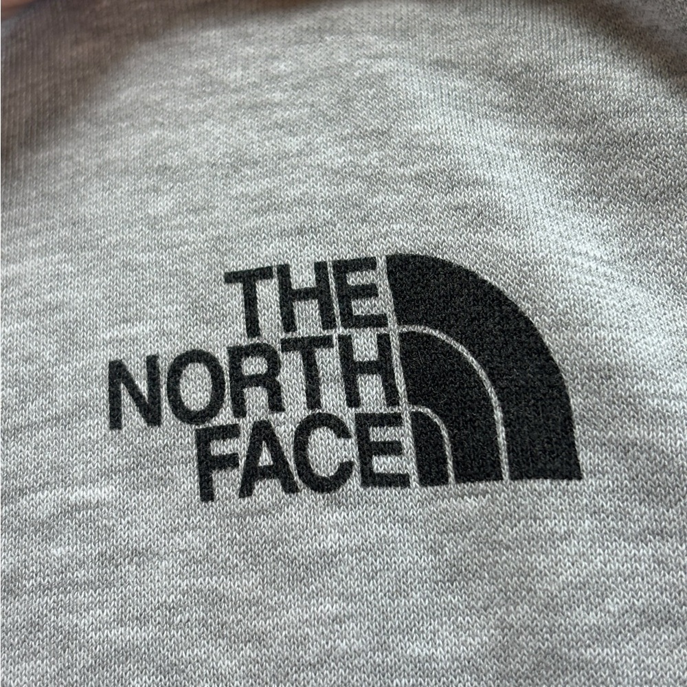 The North Face Boy’s 10-12yo Gray Hoodie w “Never Stop Exploring” Camo Graphic - Picture 17 of 17